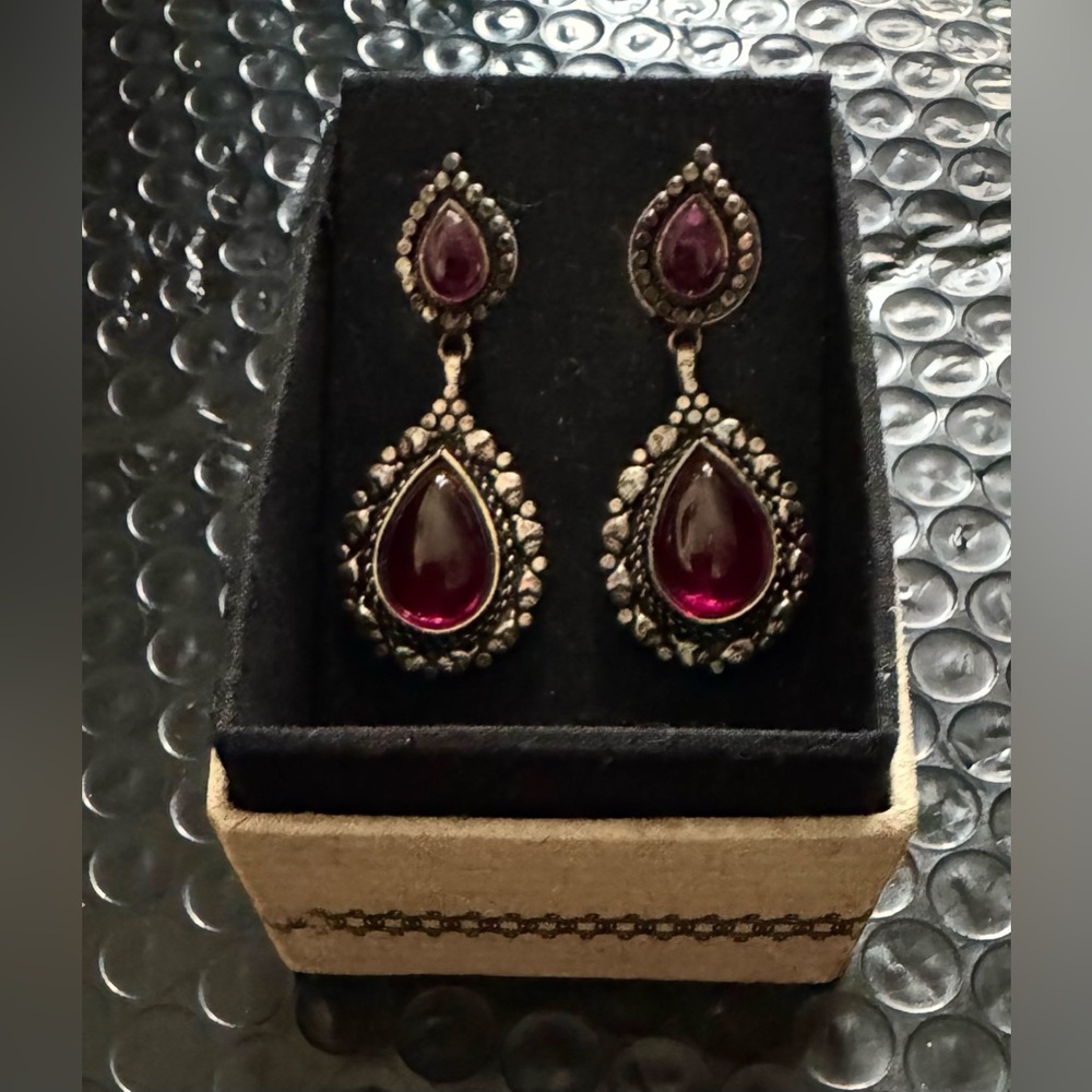 Vintage Renaissance Design Faux Ruby Pierced  Earrings